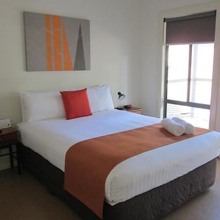 ברום Breezes Apartments חדר תמונה